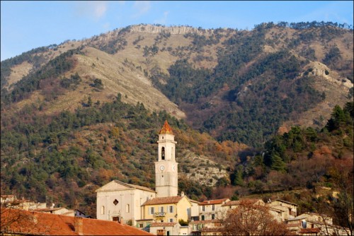 village,alpes-maritimes,crèches,marché de noël,lucéram,photo,noël