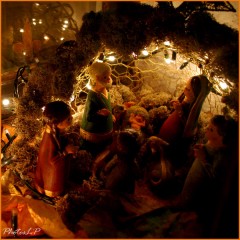 Crèche sur une fenêtre-2010-PhotosLP Fallot.jpg