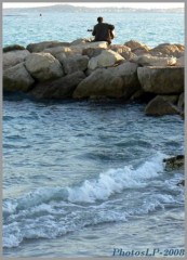 Guitariste en bord de mer-PhotosLP.jpg