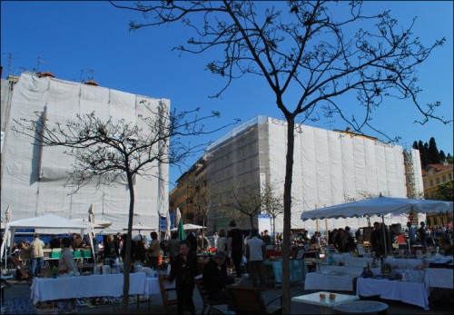 Ravalement place Garibaldi-Nice 2011.jpg