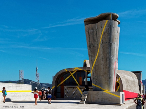 marseille,cité radieuse,le corbusier,felice varini,village,exposition,mamo