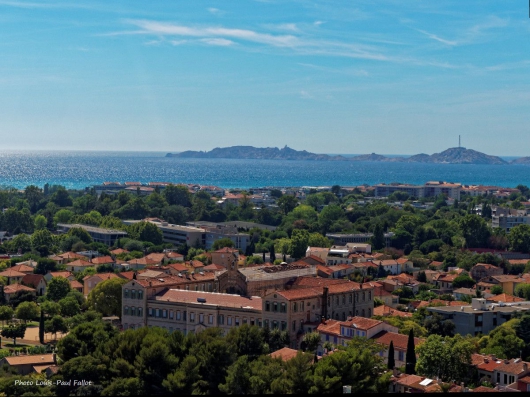 marseille,cité radieuse,le corbusier,felice varini,village,exposition,mamo