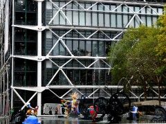 paris,art,film,sculpture,beaubourg,fontaine stravinsky,amour,carrasco