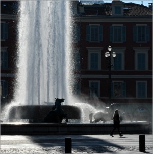 Sur la place Masséna-Janvier 2011-PhotoLP Fallot.jpg