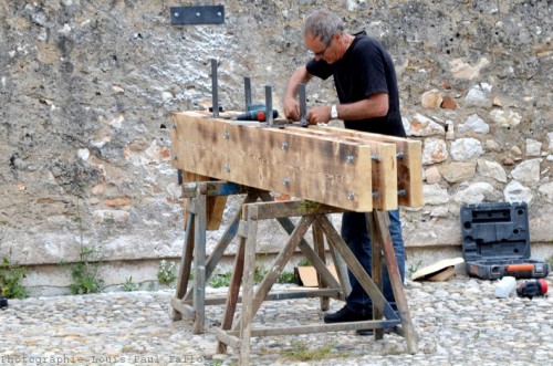 Montage de l'exposition Fondacaro à la Citadelle de Villefranche sur Mer-PhotosLP Fallot (4).jpg